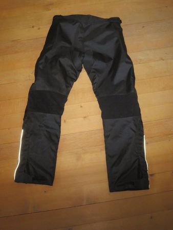 Motorradhose Grösse L mit Protektoren & Thermofutter