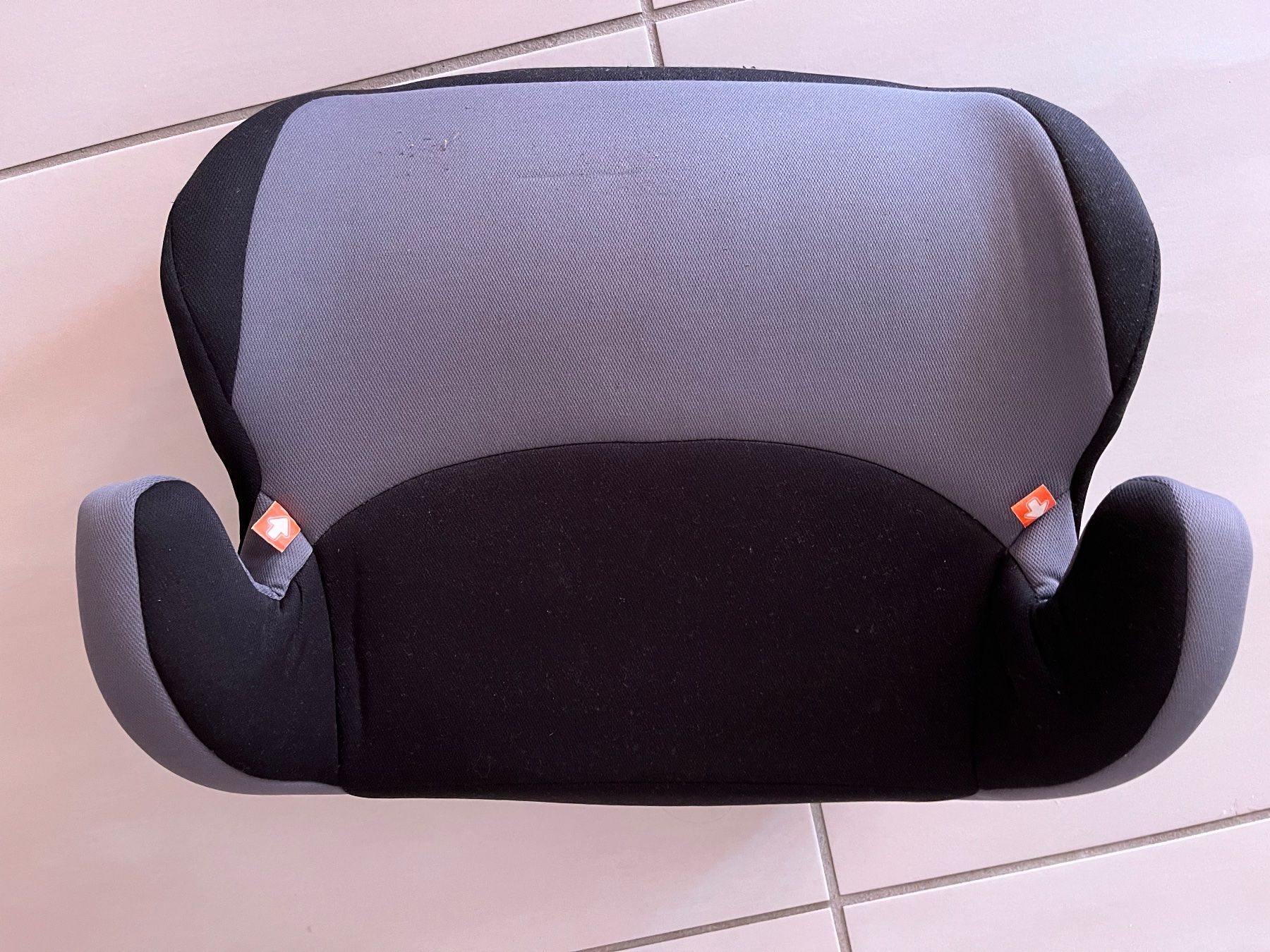 Sièges auto: Rehausseur 15-36kg – D'occasion à Clarens par laura4546