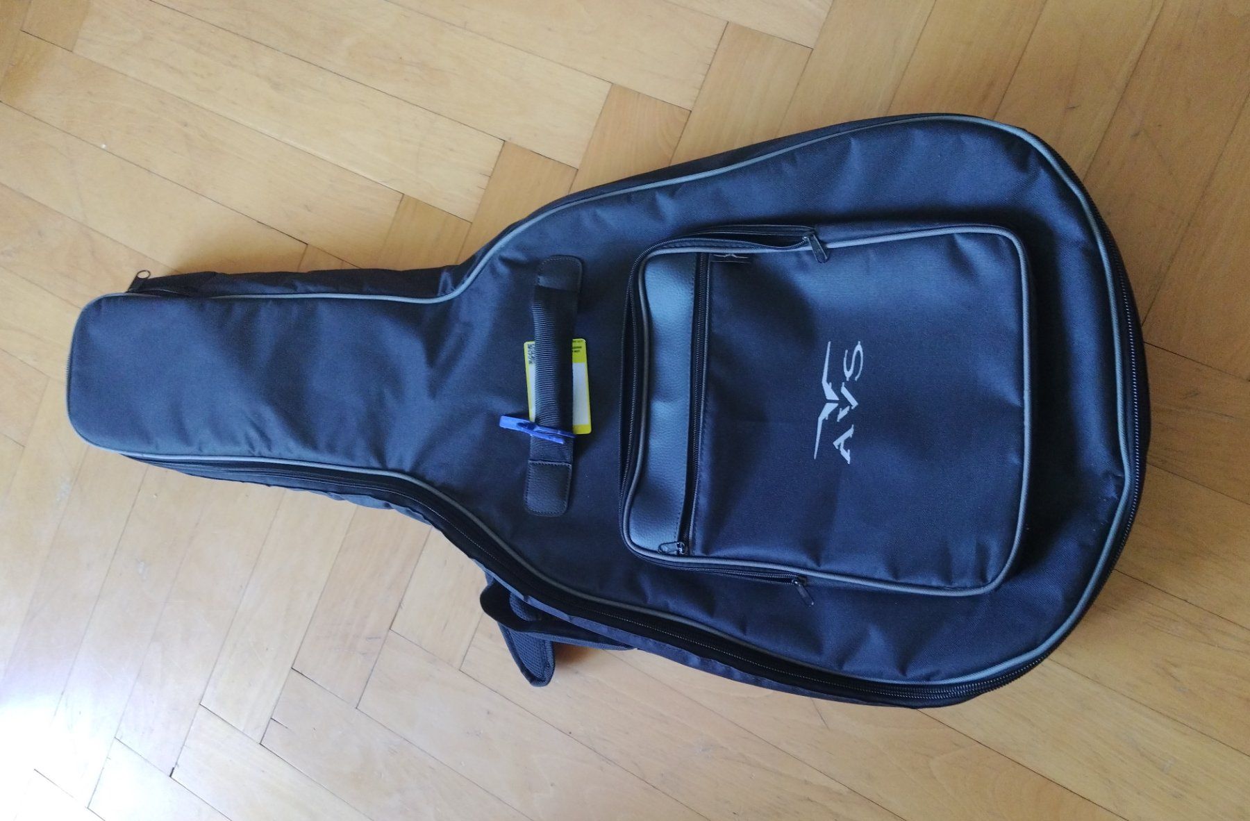 Strumenti musicali: Housse guitare folk neuve – Nuovo (secondo la descrizione) da Vevey venduto da Djporradao 1