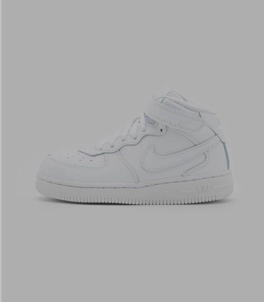 Nike Scarpe per ragazzi: Nike Force 1 Mid Gr. 35 NEU – Nuovo e nell'imballaggio originale da Waltenschwil venduto da hansnine 4