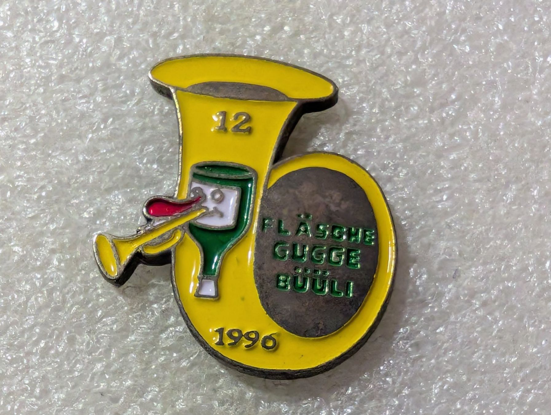 Placchette & Badge: Ansteckpin 140: Flasche Gugge Bülli – Usato da Oppligen venduto da Pin-Fall-Shop