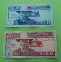 Namibia: 10 und 20 Dollars 2001, SS.