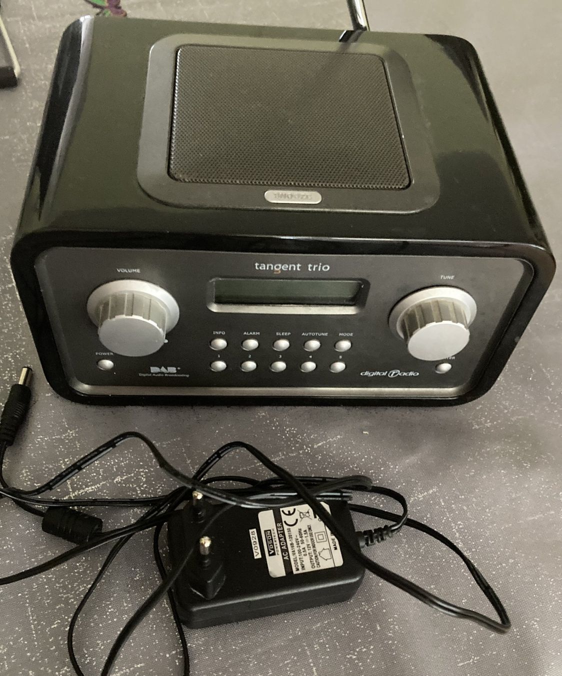 Radio: Tangent Trio DAB+ Digitalradio mit Netzteil – Usato da Tagelswangen venduto da Harubi2