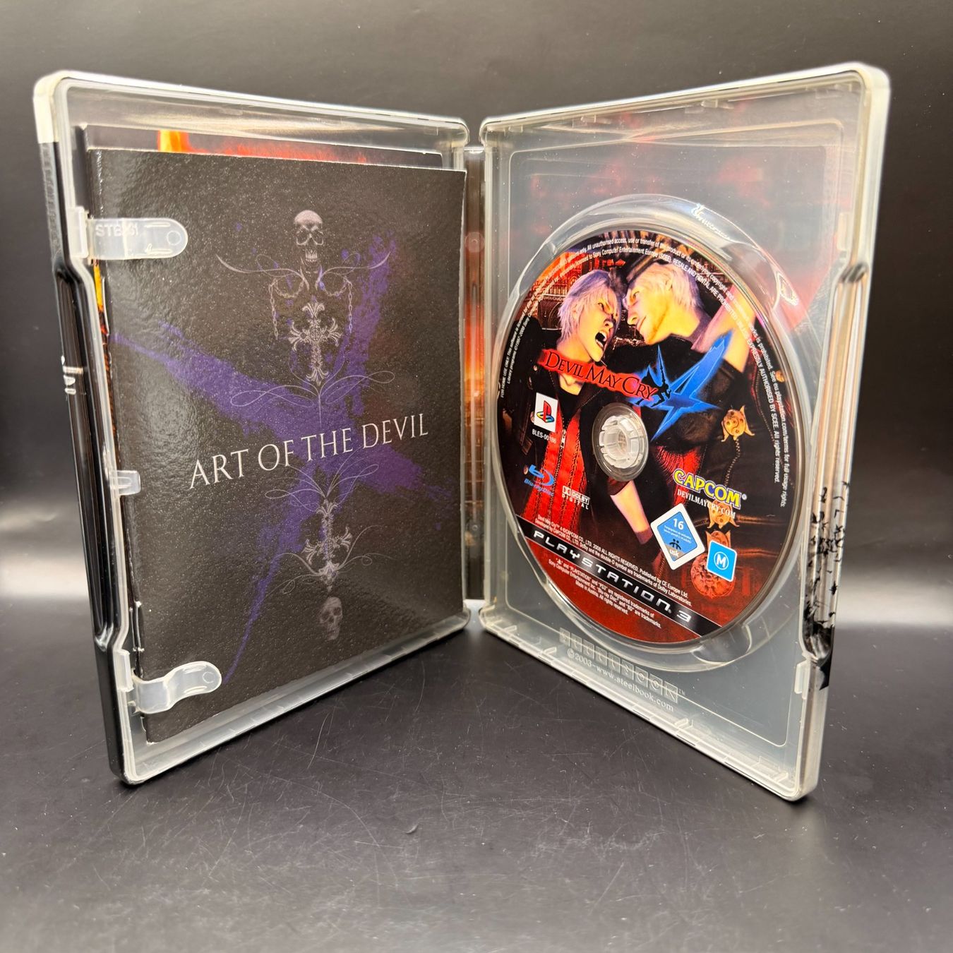 Sony Giochi: Devil May Cry 4 Collector's Edition Playstation 3 – Usato da Düdingen venduto da Nerdworld 2
