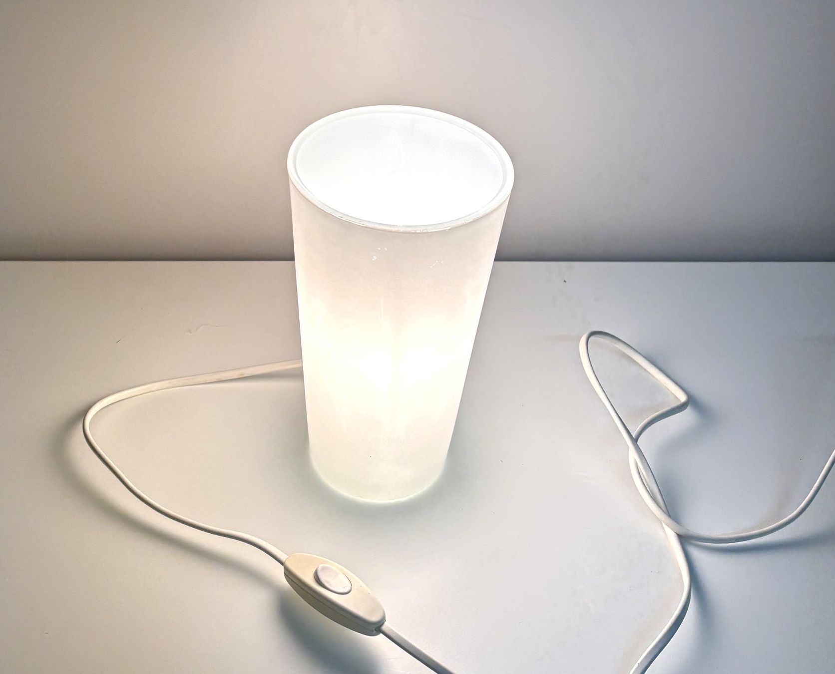 Lampade: Tischlampe weiss neu – Nuovo (secondo la descrizione) da Glattbrugg venduto da Ariel012