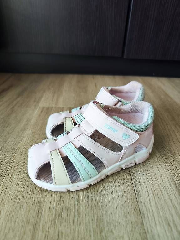 Schuhe für Mädchen: Esprit Sandalen 23-24 Gr. – Gebraucht aus Müllheim Dorf von gab_z6f5
