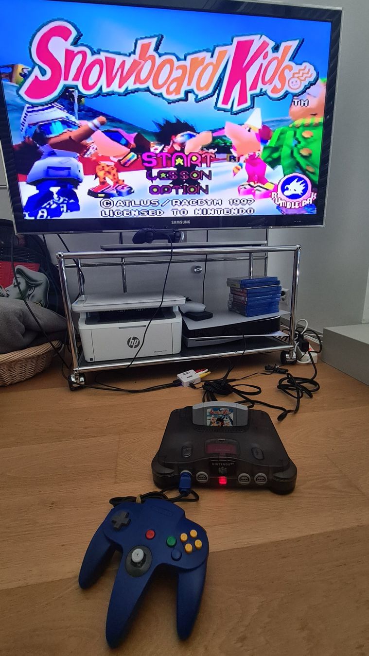 Nintendo Consoles: Vintage Nintendo 64 Launch Edition Smoke Grey + Controller – D'occasion à Winterthur par stufaphi 6
