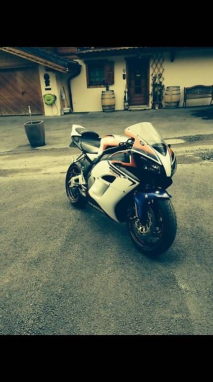 Strada: Honda cbr1000rr – Usato da Val-d'Illiez venduto da Joackim 3