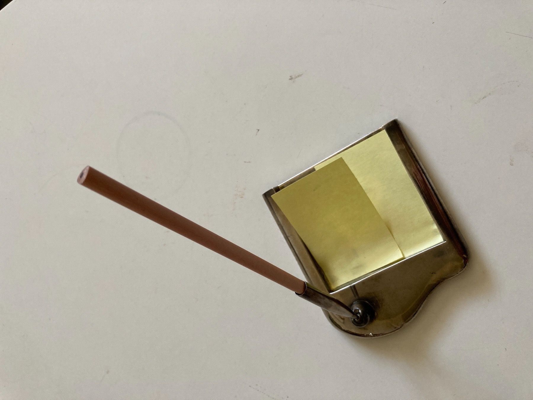 Wandhalterungen: Schöner Stift - Halter – Gebraucht aus Zürich von Chaeffeler