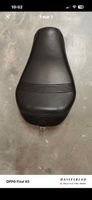 Selle de moto Harley-Davidson noire occasion état usagé