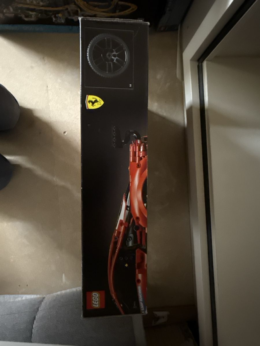 Lego Kit di costruzioni: LEGO Technic Ferrari 488 GTE 42125 – Usato da Nidfurn venduto da sugl87 3