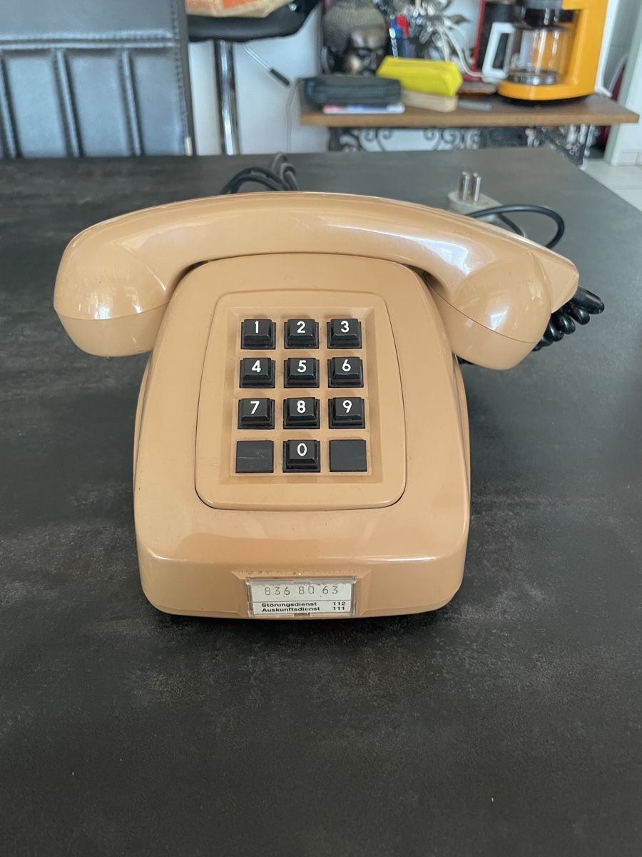 Téléphone Vintage (D'occasion) à Vallamand pour CHF 40 – avec livraison ...