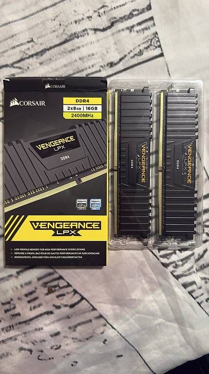 Corsair Vengeance LPX DDR4 16GB (2x8GB) 2400MHz (Gebraucht) in ...