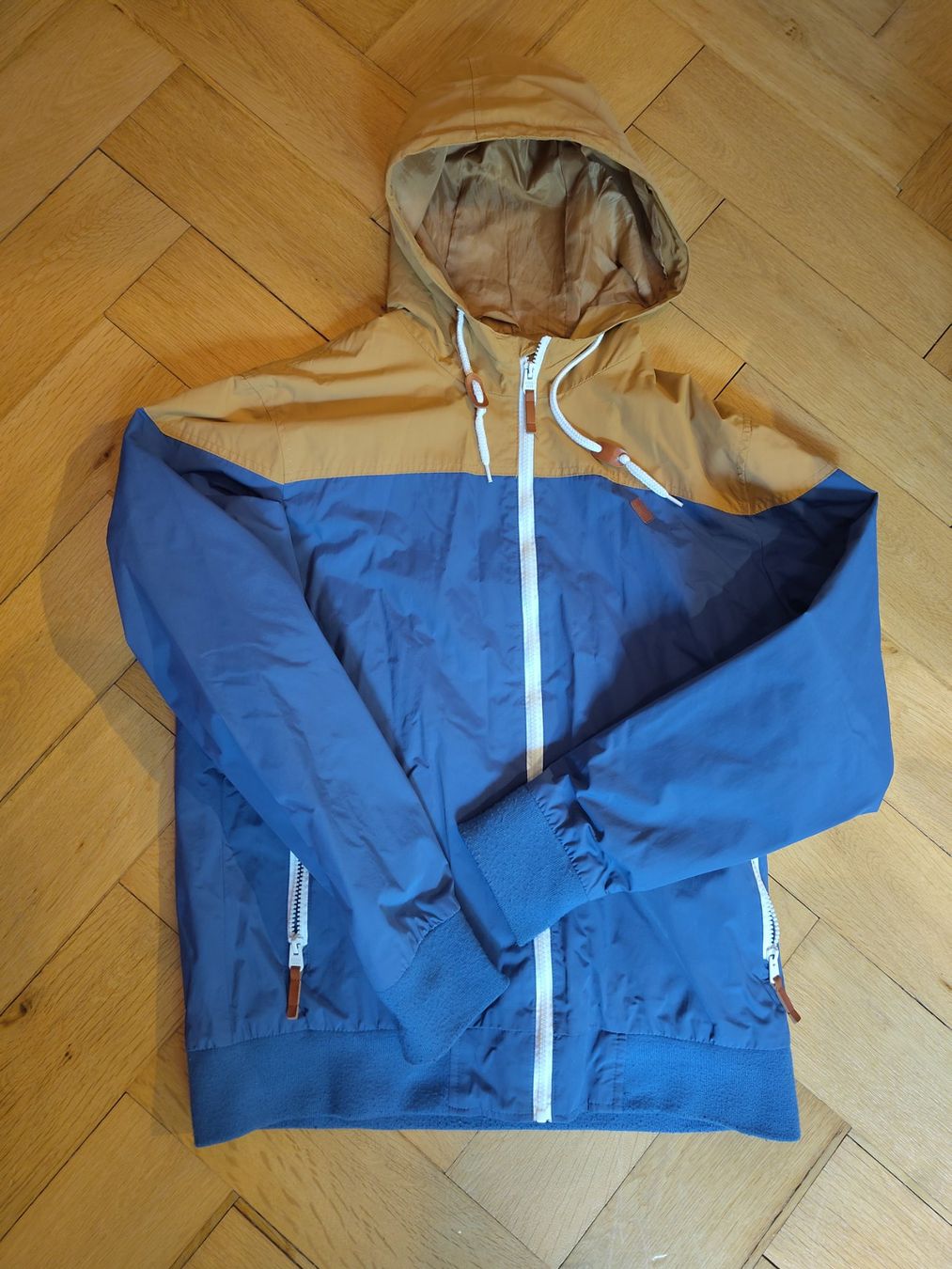 Giacche: Übergangsjacke – Usato da Bern venduto da Linii