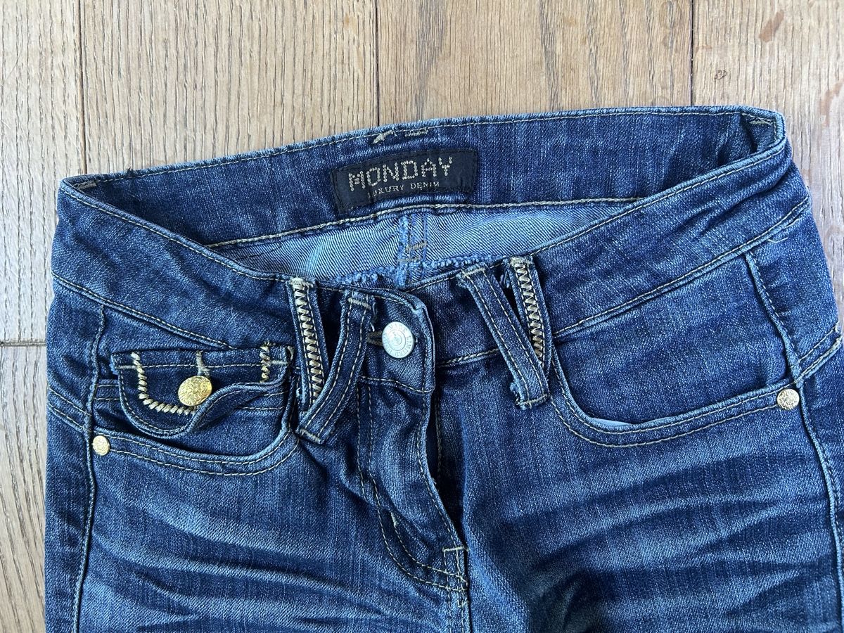 Jeans: Monday Jeans, Schlaghose, Gr.34 Y2K Style – Usato da Frauenfeld venduto da jae_vs6j 4