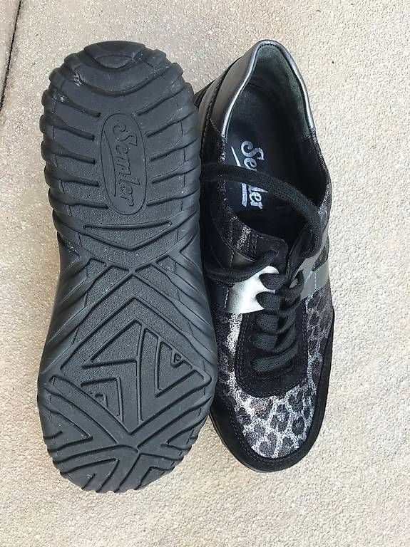 Scarpe da donna: Schnürschuh, Leder , Gr.37, Marke"Semmler" schwarz-gemustert – Usato da Dübendorf venduto da nerino03 3