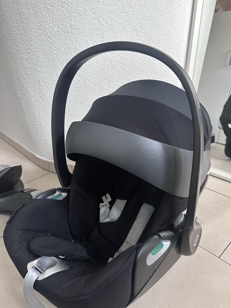 Cybex Seggiolini per auto: CYBEX Babyschale / Kindersitz inkl. Base – Usato da Kefikon TG venduto da jasy91