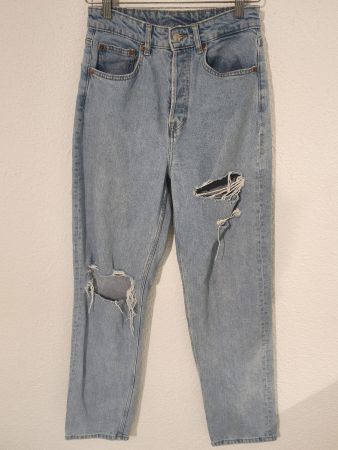 Trendige Mom Jeans mit Loechern, Grösse 36, Vintage Look