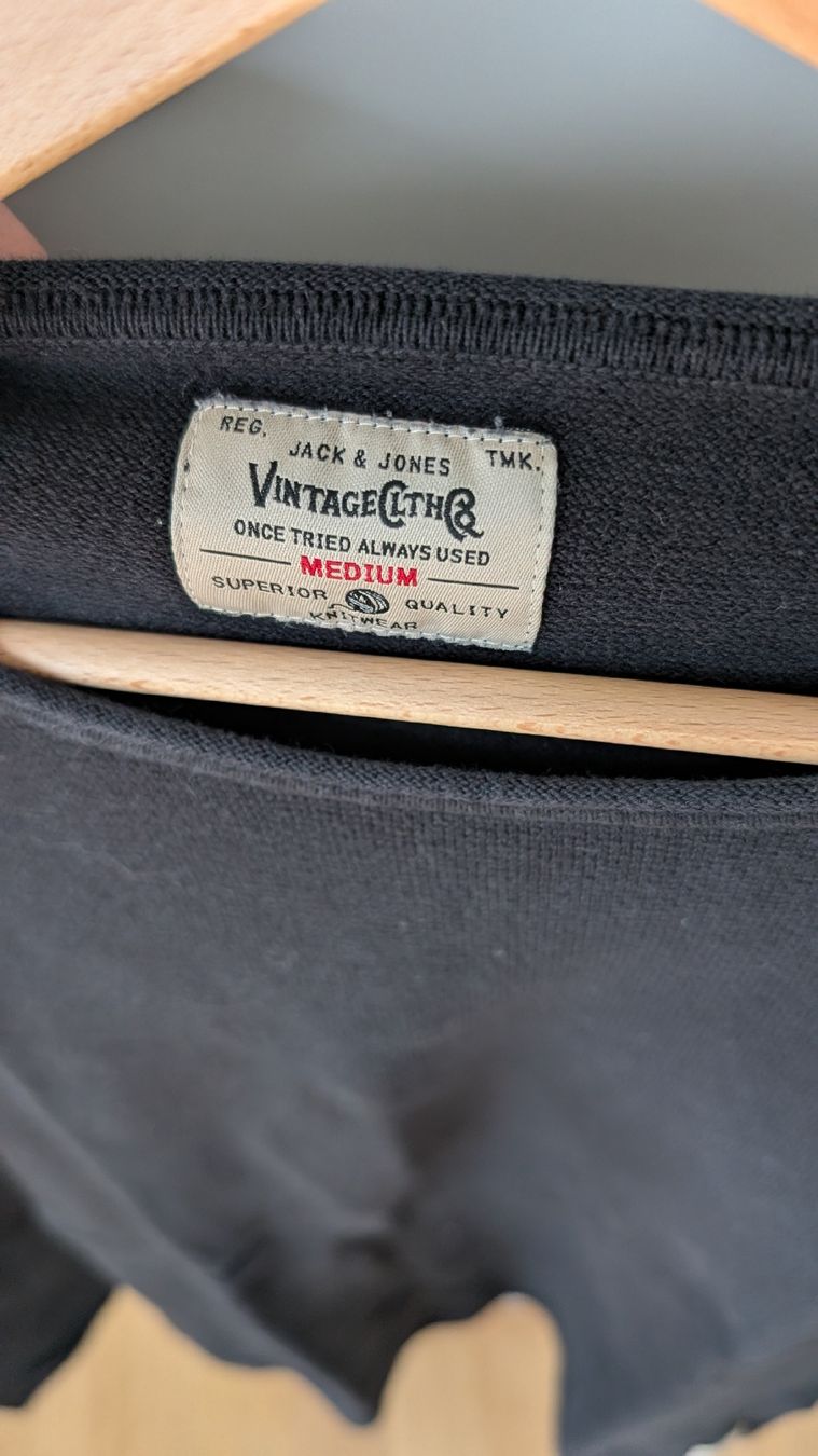 Maglioni & Felpe: Jack & Jones Herrenpullover, Grösse M, Schwarz – Usato da Zürich venduto da Andres_Schmutz 1