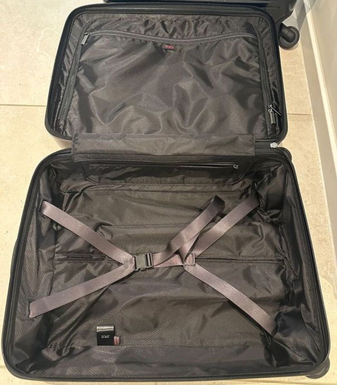 Tumi Valigie: Tumi Koffer cabine "V3 Continental" – Usato da Riedikon venduto da Winter21. 2
