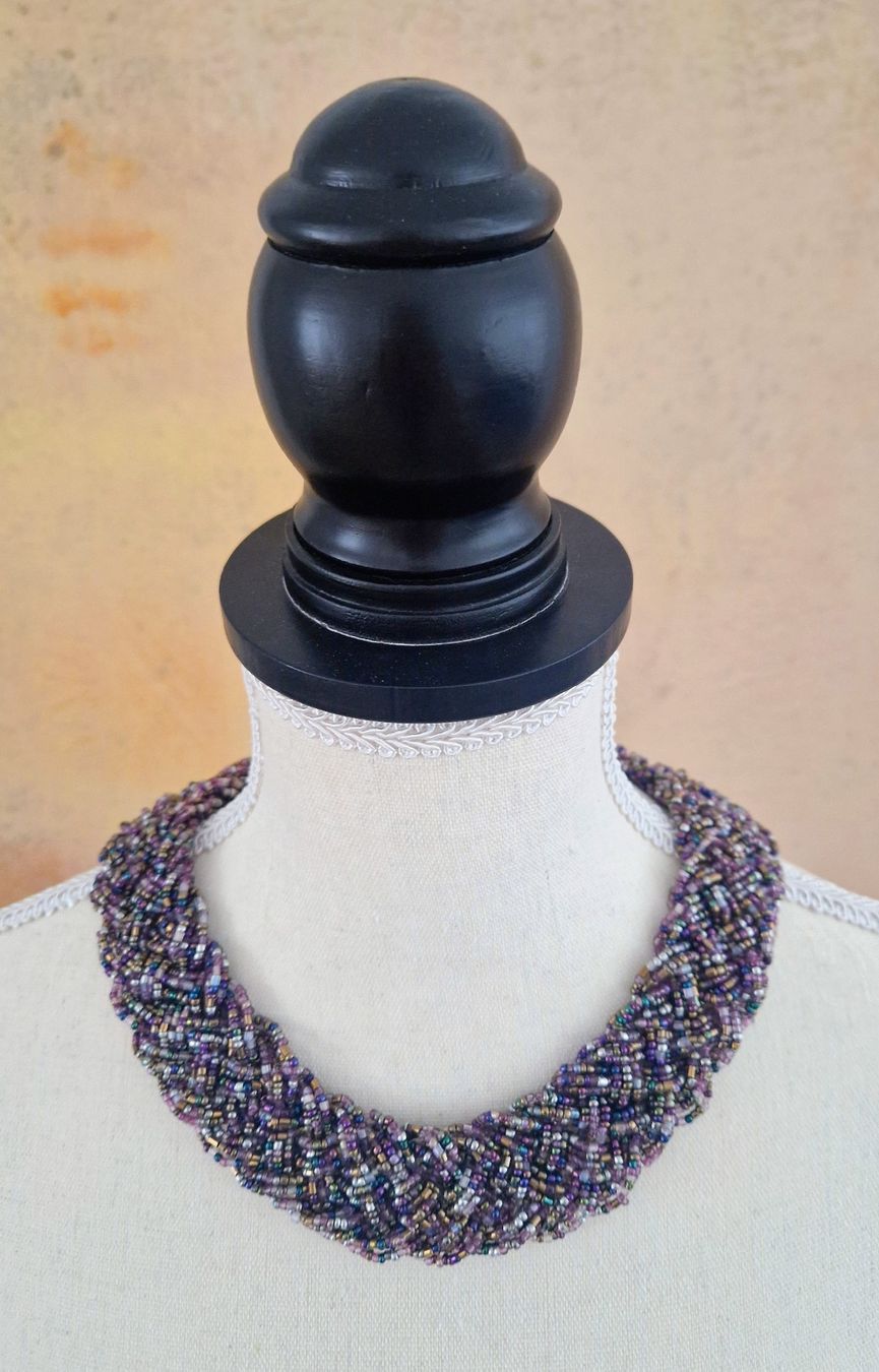 Catenine: Statement Halskette in Lila – Usato da Horgen venduto da akkohappyshopping