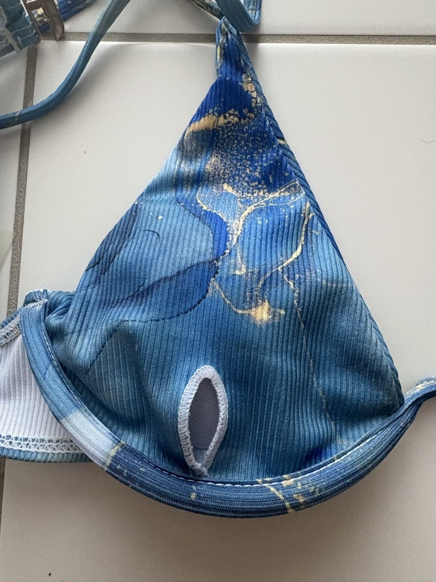 Badekleider & Bikinis: Bikini Oberteil blau gemustert Grösse S  – Gebraucht aus Winterthur von nik_pr58 3