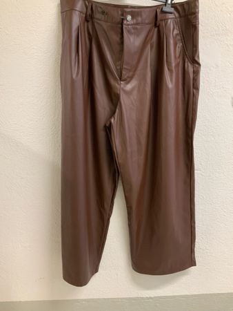 Kunstleder Hosen braun Grösse 44 neu
