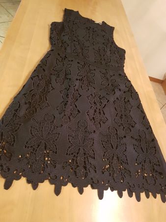 Robe noire - dentelle taille XS marque H&M