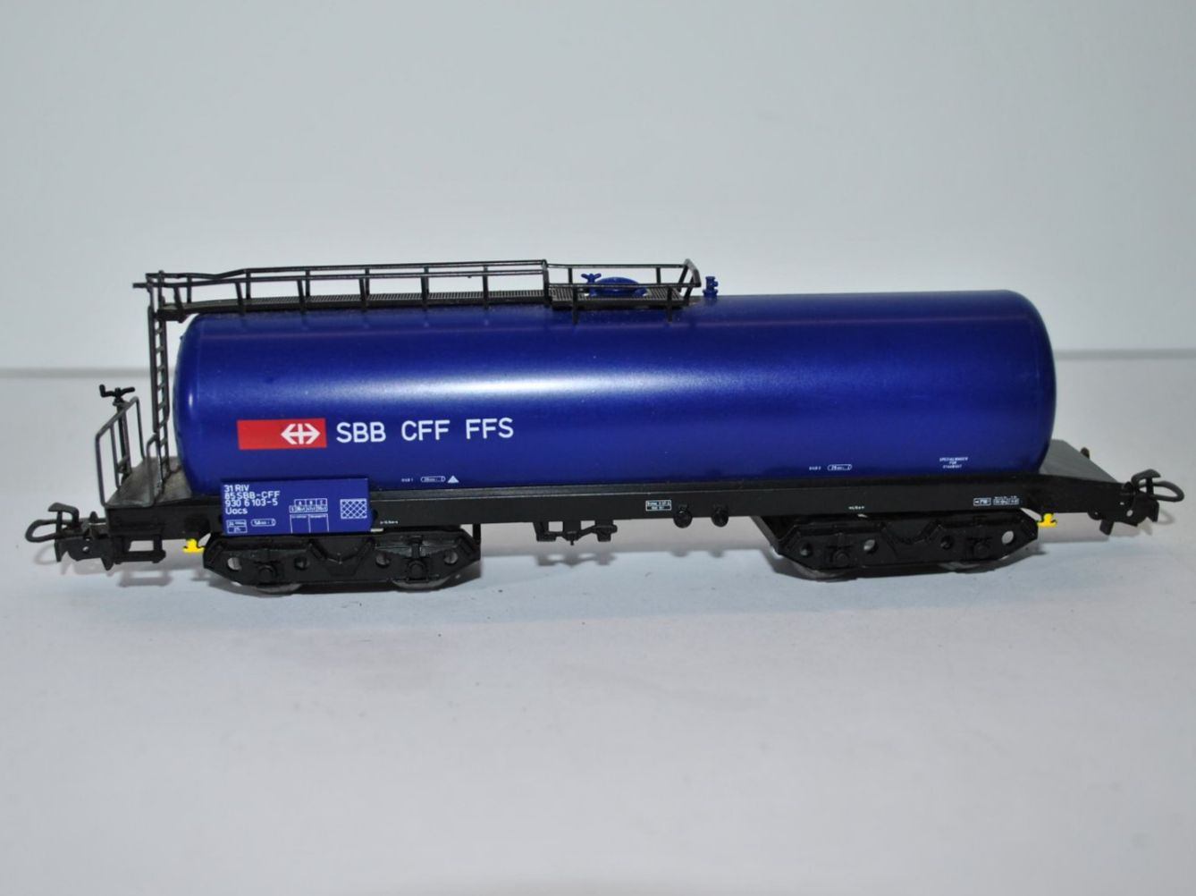 Märklin Modelleisenbahnen: Märklin Zementwagen SBB (ETA174) – Gebraucht aus Aarwangen von Bahnsupport