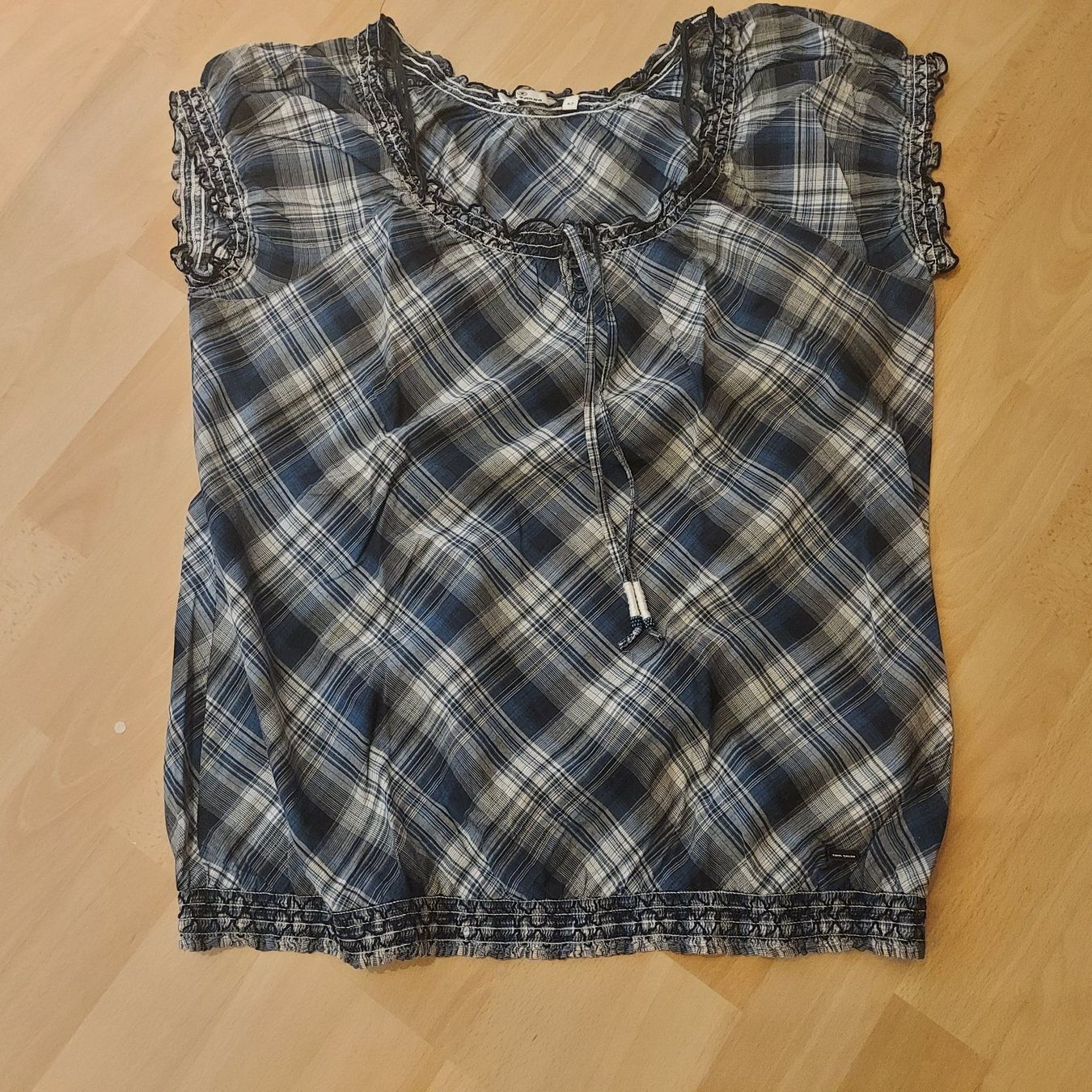 Tom Tailor T-shirt: **Schönes T-Shirt von Tom Tailor Gr. 42** – Usato da Staffelbach venduto da alibaba67