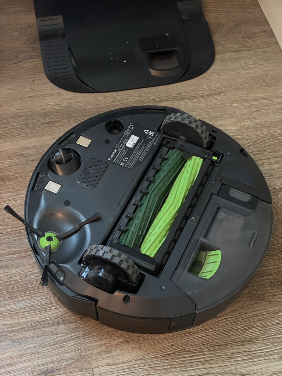 Irobot Aspirapolveri & Accessori: iRobot j7+ - état impeccable – Nuovo (secondo la descrizione) da Genève venduto da Nmkomg 1
