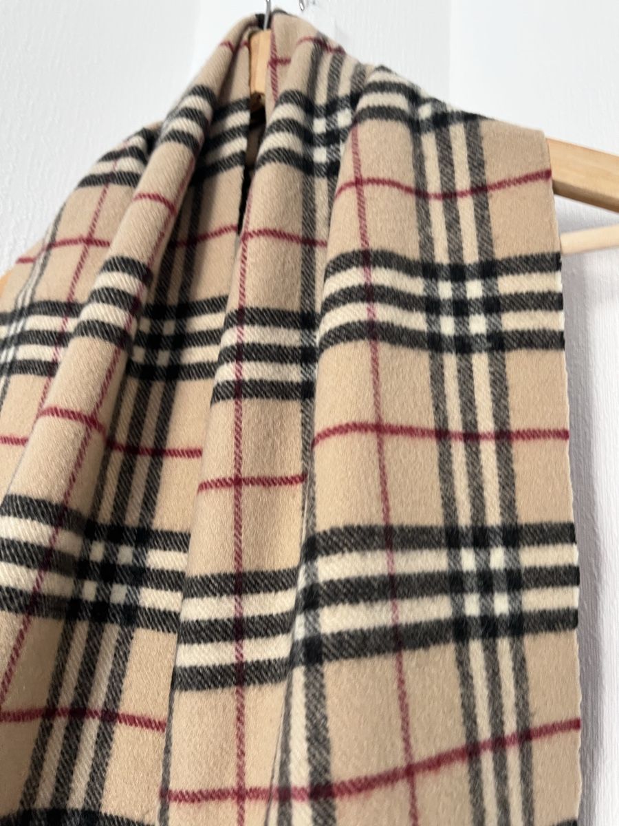Burberry Foulards & écharpes: Burberry Wool Blend Scarf  – D'occasion à Lausanne par Danash 5