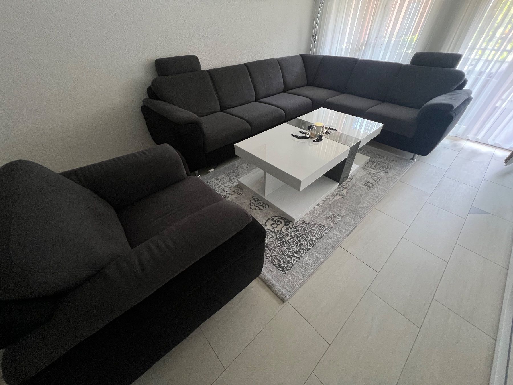 Sofas: Zum Verkaufen Ecksofa 3er + 2er – D'occasion à Spreitenbach par ja-va 1