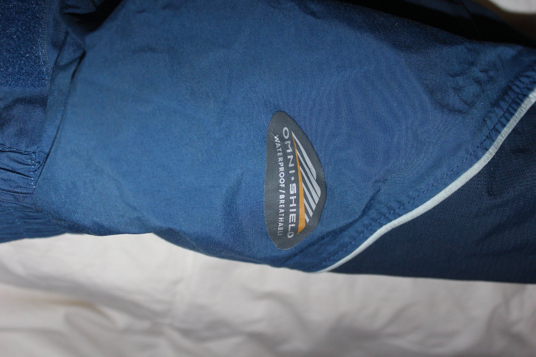 Lotti di vestiti: Volcom, columbia , extend , 3x veste hiver – Usato da Travers venduto da ColibriRoseOrange 7