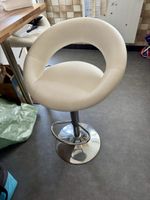 2 Barhocker Kunstleder weiss mit Metallfuss