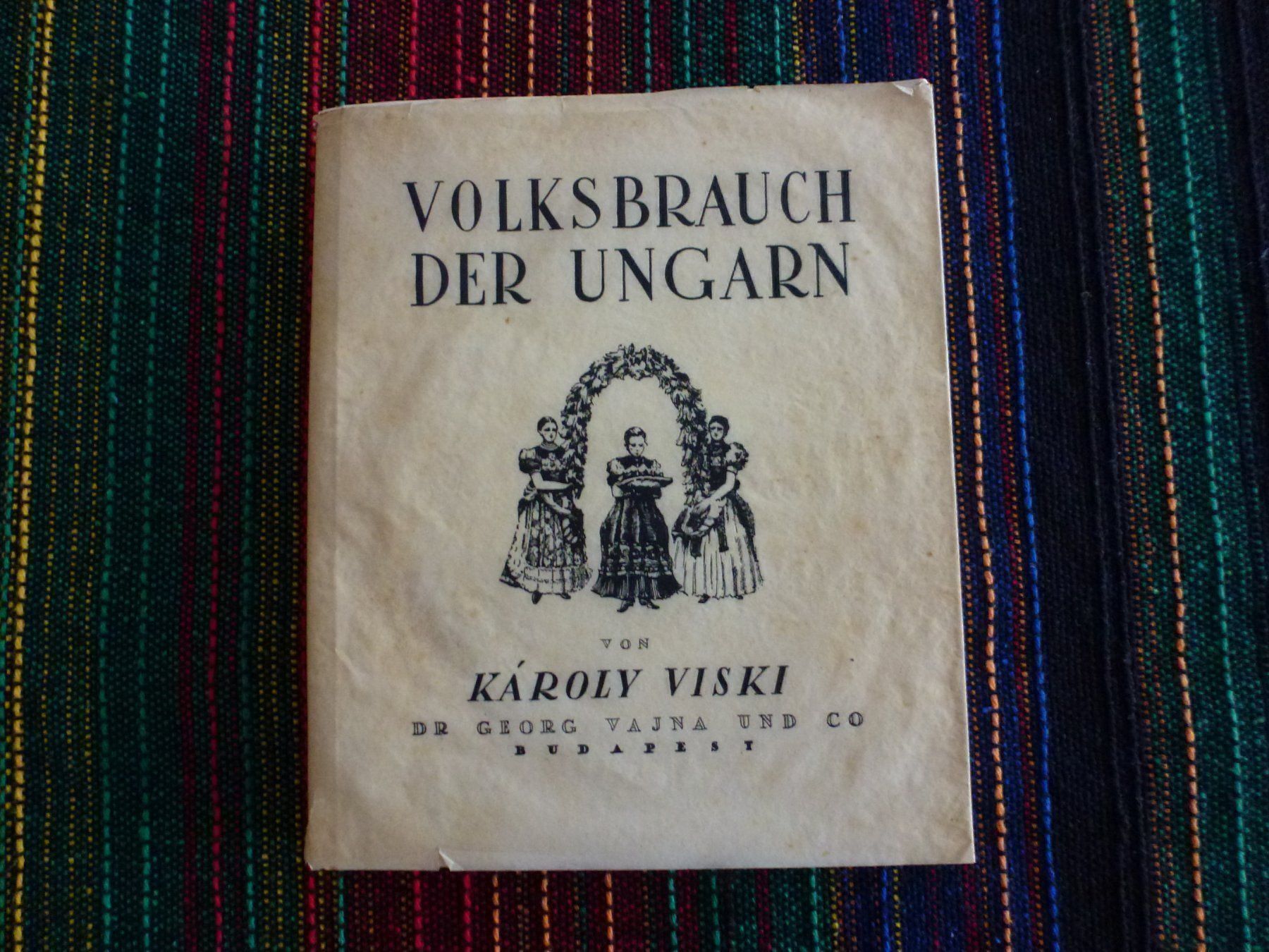 Libri: Karoly Visky: VOLKSBRAUCH DER UNGARN – Usato da Rotkreuz venduto da eulennest