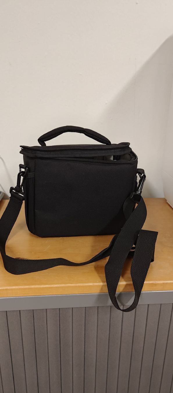 Borse: Kamera Umhänge Tasche – Nuovo (secondo la descrizione) da Schwerzenbach venduto da VityaCrafts 2