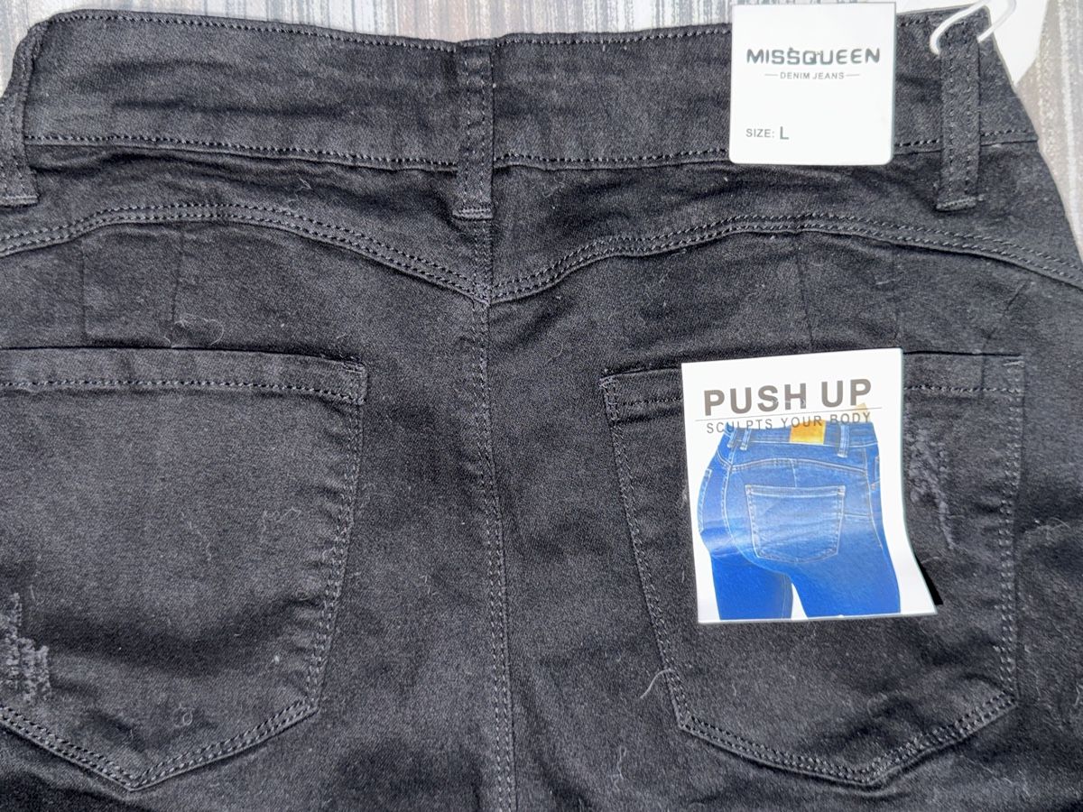 Jeans: SCHWARZE MISSQUEEN JEANS – Nuovo e nell'imballaggio originale da Schlieren venduto da kle_dis 2