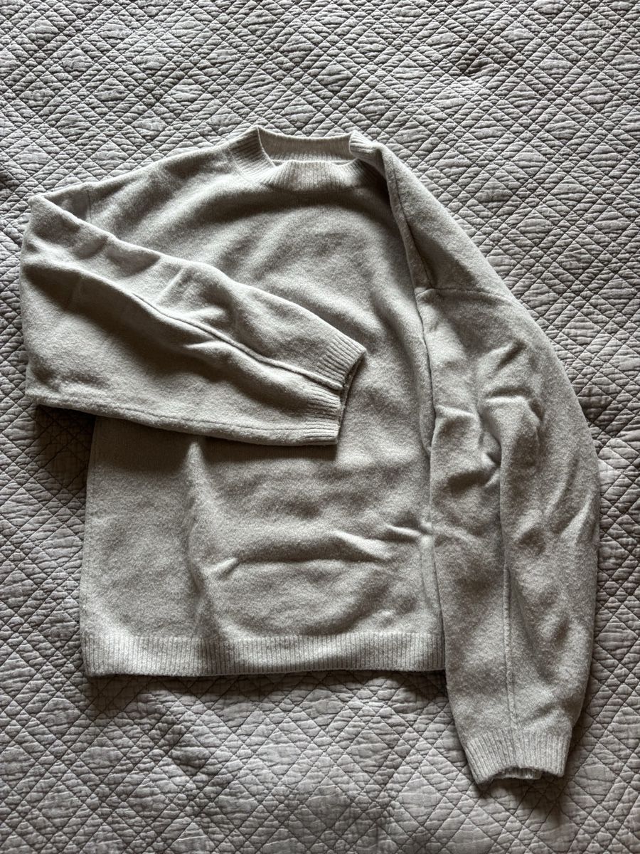 Maglioni & Felpe: Pull-over gris – Usato da Lausanne venduto da shabnam.t