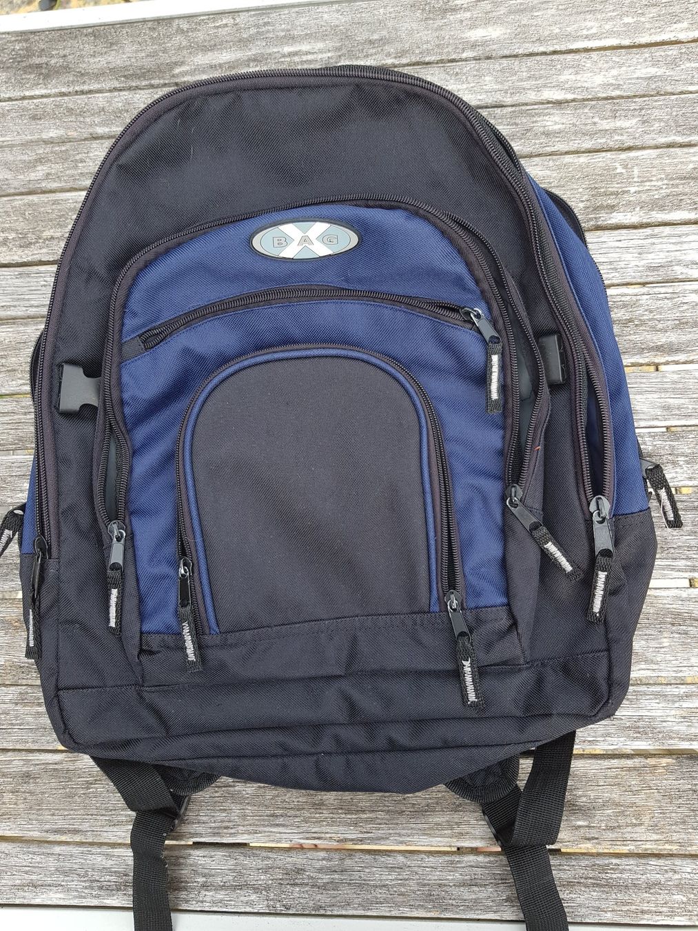 Zaini: Rucksack BAG-X mit vielen Fächern – Usato da Jona venduto da dampfnuggi