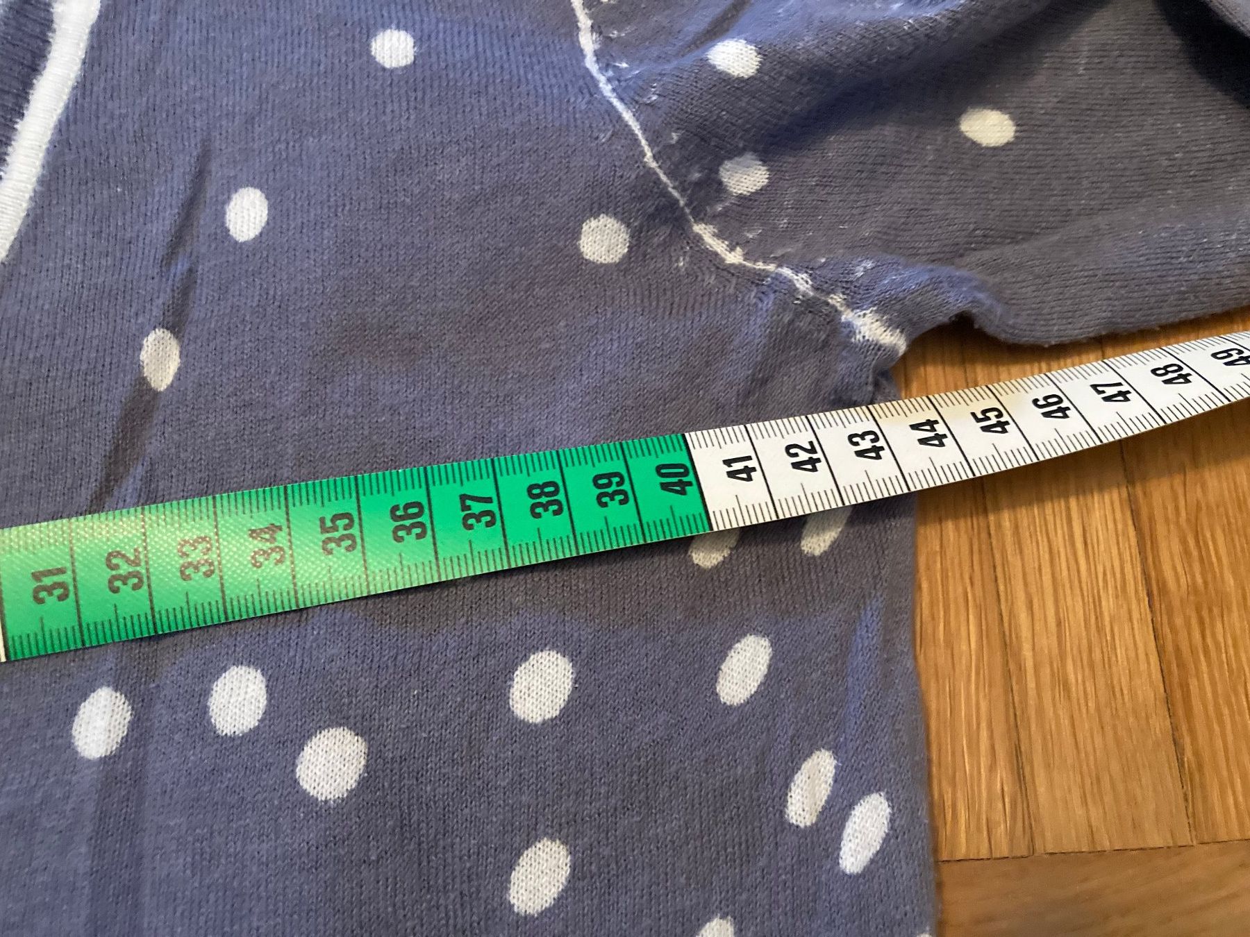 Nile Giacche: Nile Strickjacke mit Pünktchenmuster, Grösse S – Usato da Hombrechtikon venduto da star8888 4