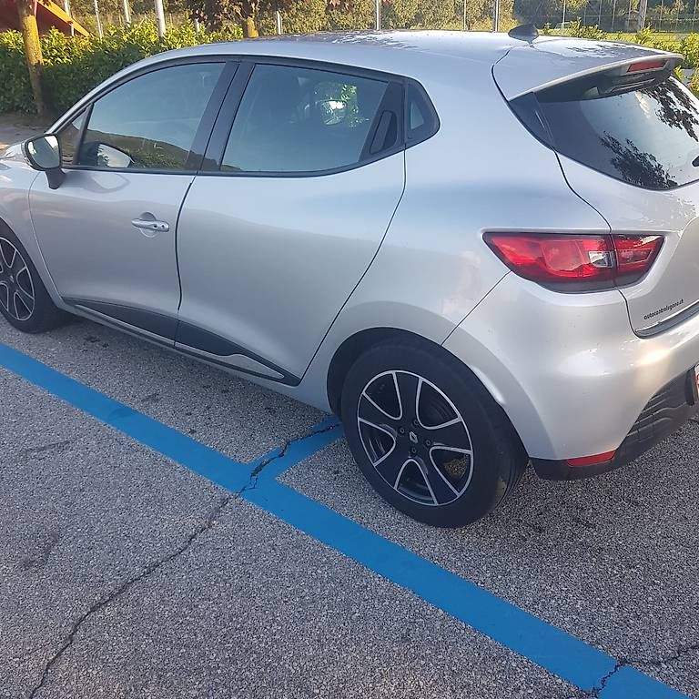 Autos: Renault Clio 0.9 Dynamique S/S  – Gebraucht aus Arogno von nic_8nwz