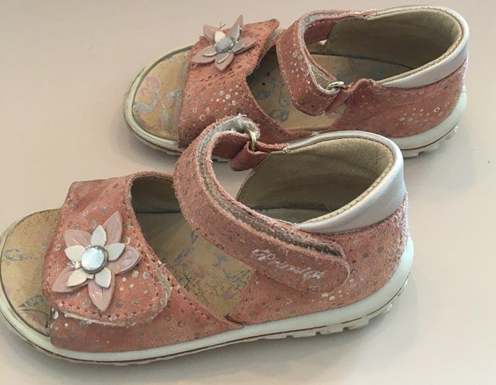 Primigi Scarpe per ragazze: Kinder-Sandalen (25) – Usato da Grüningen venduto da tienda100 2