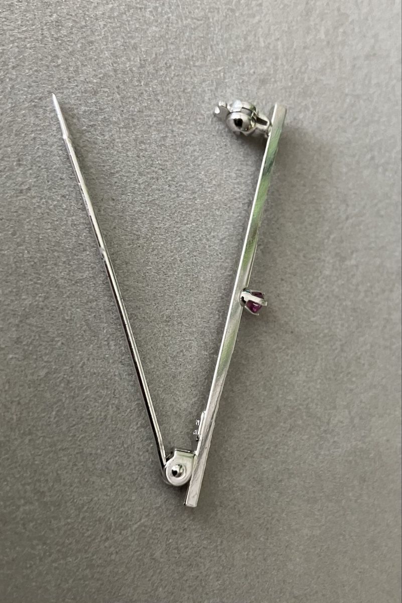 Spille & Fermagli: Alte Silberbrosche 800 er mit Rubin 4,5 cm – Nuovo (secondo la descrizione) da Flums venduto da mya_2lh9 1
