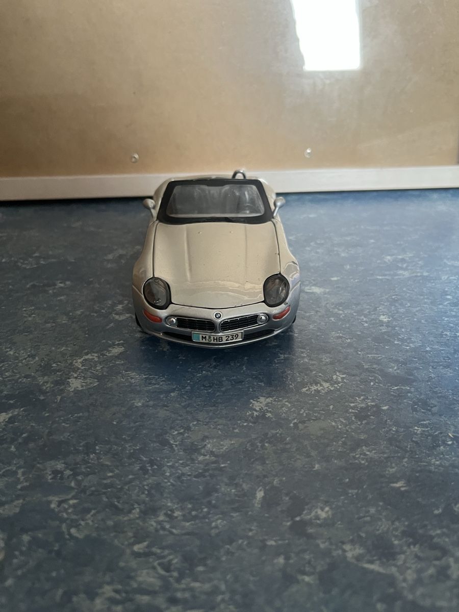 BMW Modellautos: Modellauto BMW Z8 Silber gebraucht – Gebraucht aus Grenchen von Shyla1611