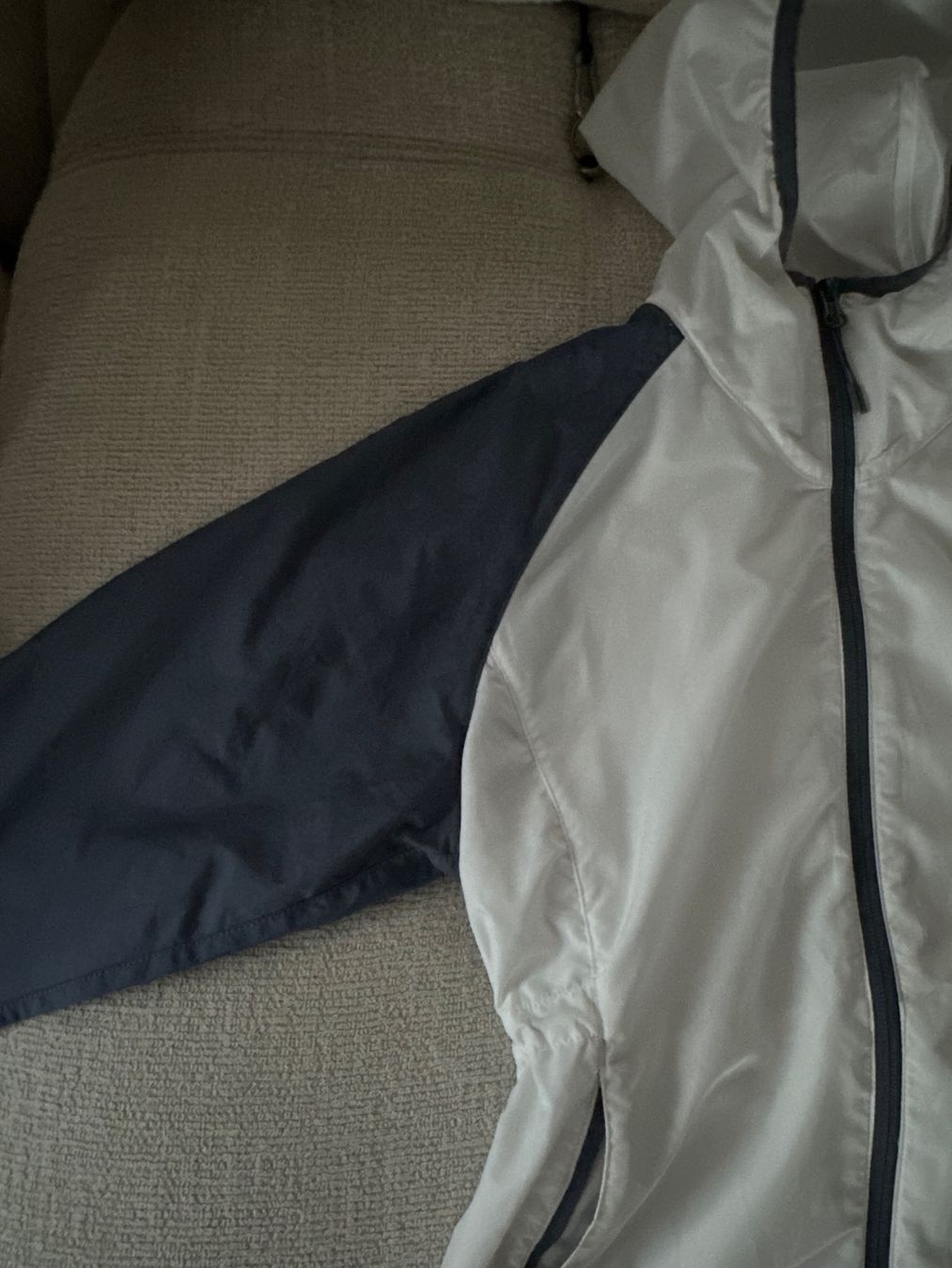 North Face Jacken: Windjacke | The North Face – Gebraucht aus Horgen von naomijlo 3
