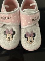 Kinder „Finken“ Hausschuhe Minnie Mouse Grösse 25 neuwertig
