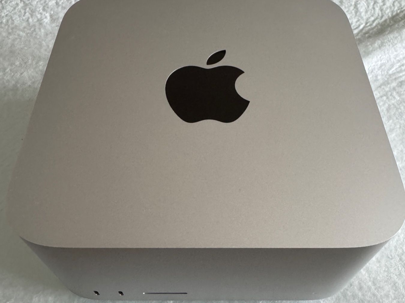 Apple PCs: Mac Studio Apple M2 Max CPU 12, GPU 30, 32 Go RAM, 512Go SSD – D'occasion à Martigny par pierre_333