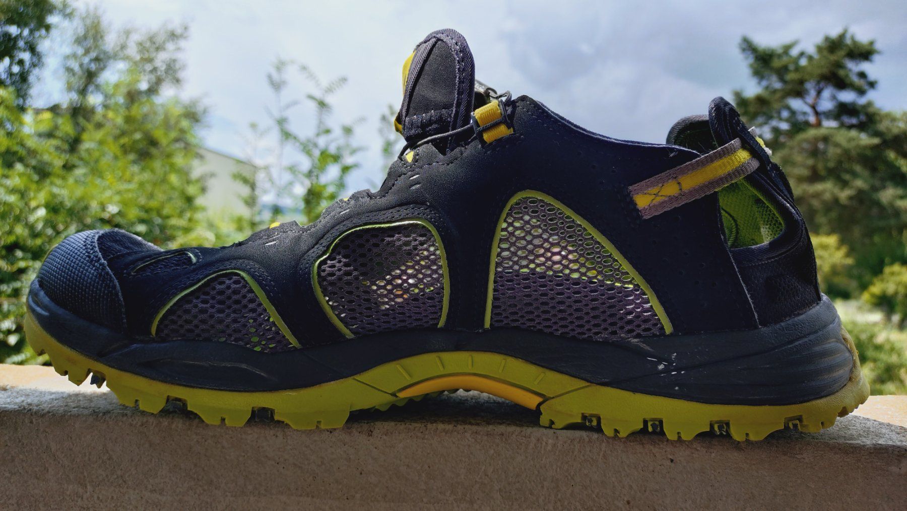 Salomon Scarpe da uomo: Trekking Sandalen 44 (46), Herren – Usato da Uster venduto da Junipa