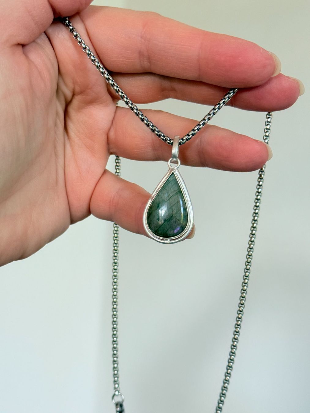 Catenine: Pendentif Larme Labradorite Unique ✨ – Nuovo e nell'imballaggio originale da Genève venduto da AWWA 1
